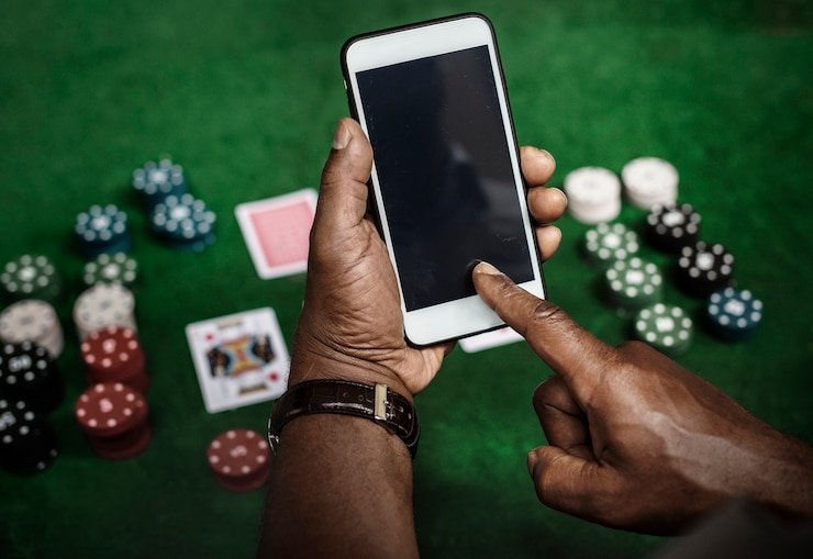 Smartphone displaying security settings and privacy controls for safe browsing